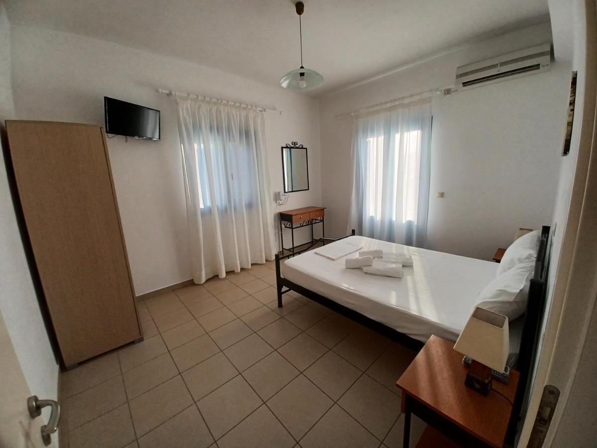Taxiarchis Studios Agios Georgios  Ngoại thất bức ảnh