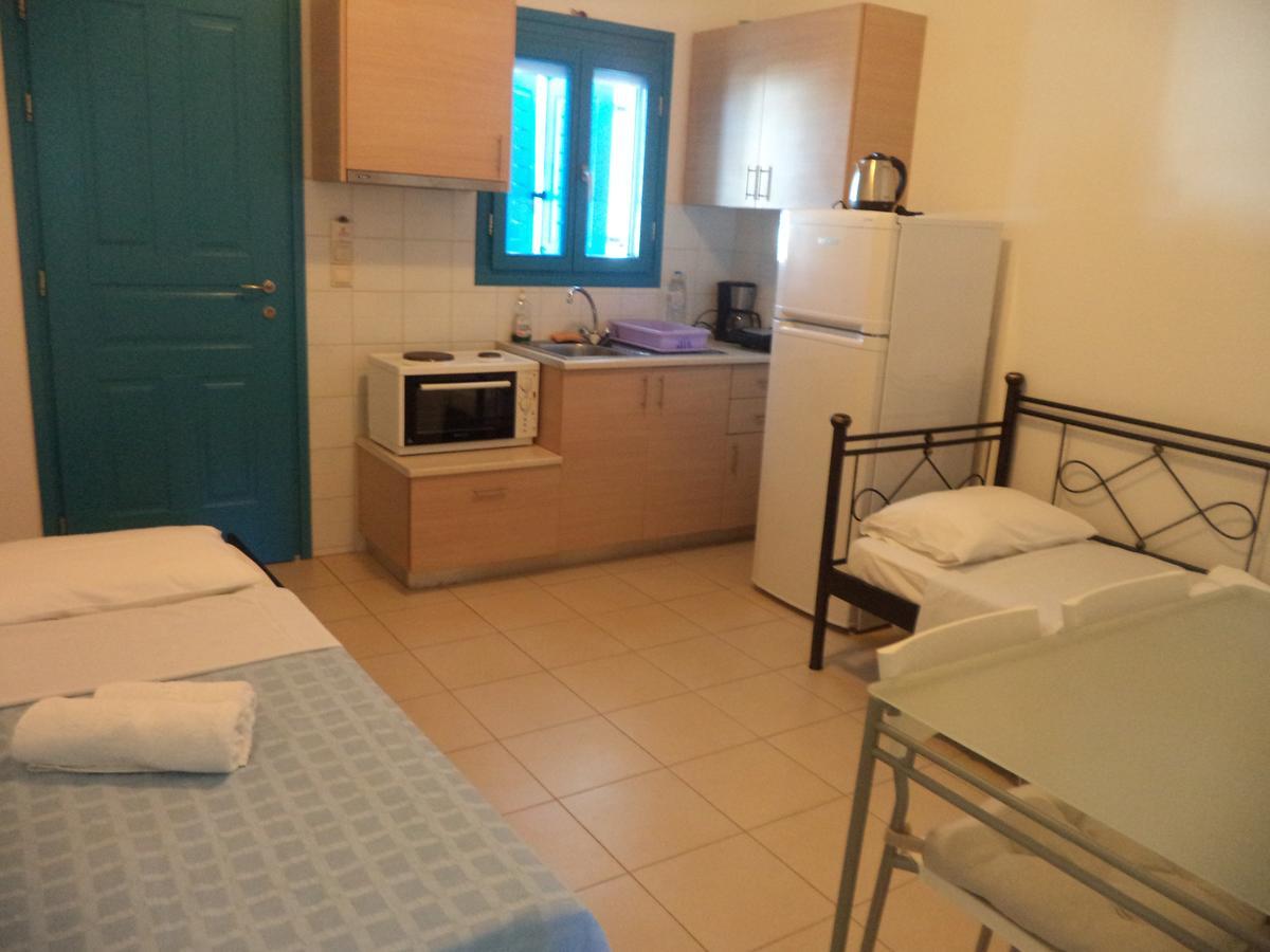 Taxiarchis Studios Agios Georgios  Ngoại thất bức ảnh